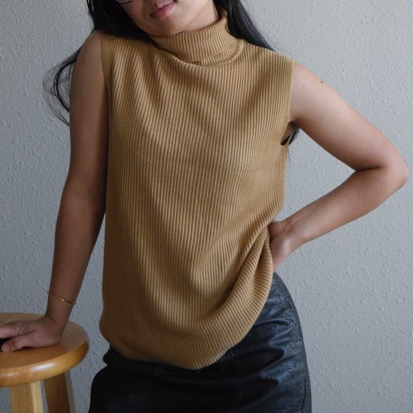 Sag Harbor sleeveless ribbed knit turtleneck camel - Picture 6 of 9